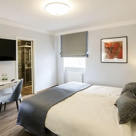 Hotel Zur Schloss-schmiede 3*