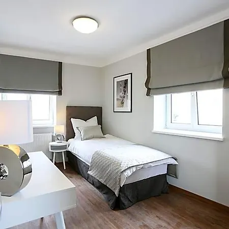 ホテル Zur Schloss-schmiede 3*